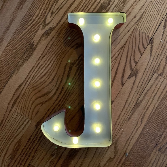 Light up marquee letter J - Picture 1 of 3